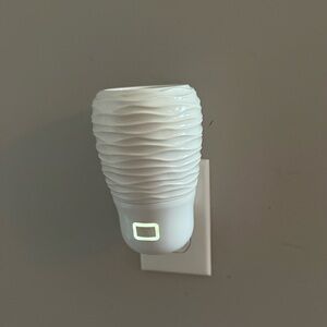Spin Scentsy Wall Fan Diffuser